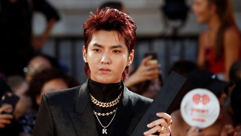 Detienen a la estrella de K-pop Kris Wu por acusaciones de violación