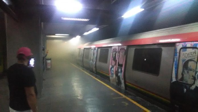 Desalojaron estación del metro en Sabana Grande