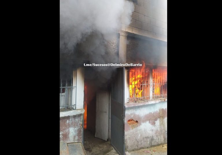 Reportan incendio de una vivienda en el barrio Panorama, Caracas