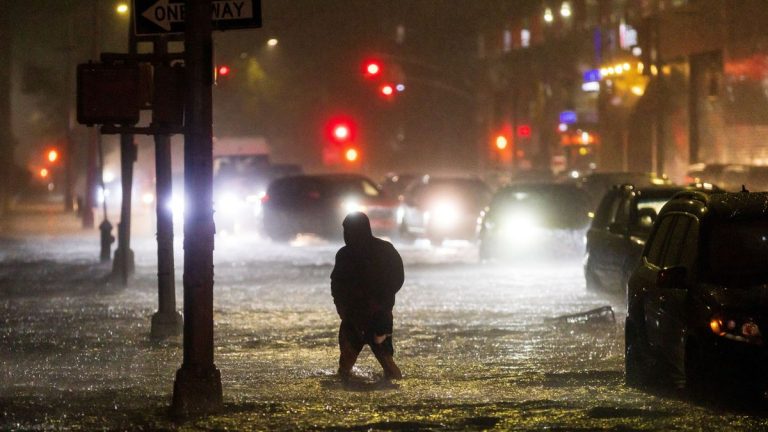 Fuertes lluvias en Nueva York y Nueva Jersey dejan varios muertos