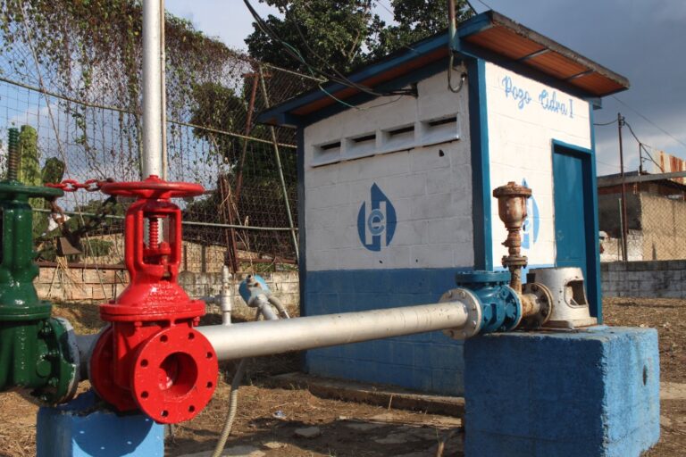 Ana González inspeccionó reactivación de pozo de agua en La Cidra de Naguanagua