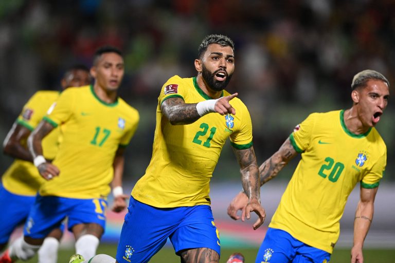 Brasil vino de atrás para propinarle una nueva derrota a La Vinotinto