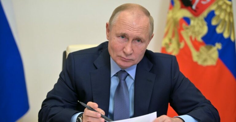 Putin anuncia una semana no laboral por aumento de casos de Covid-19 en Rusia