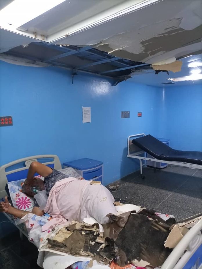 desplomó techo hospital 