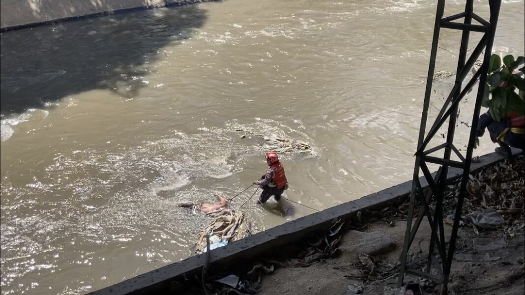 Hallaron hombre desaparecido en río Guaire- Hallaron hombre desaparecido en río Guaire