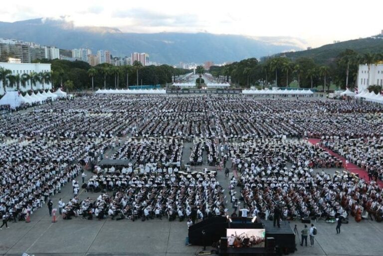 Venezuela obtuvo el Record Guinnes como la orquesta más grande del mundo