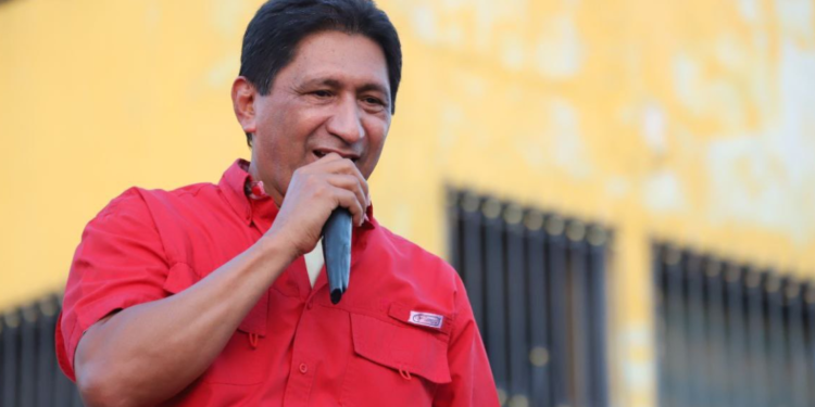 Argenis Chávez renunció a la gobernación de Barinas