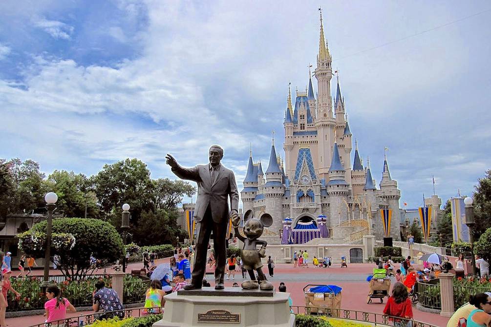 Disney aumentó el precio de las entradas a sus parques