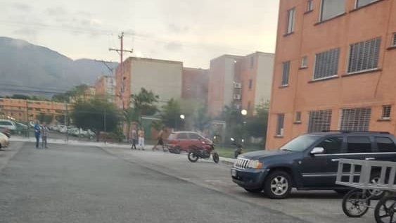Incendio de vehículo en El Tulipán
