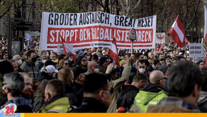 Protestas contra la vacunación en Viena - N24C
