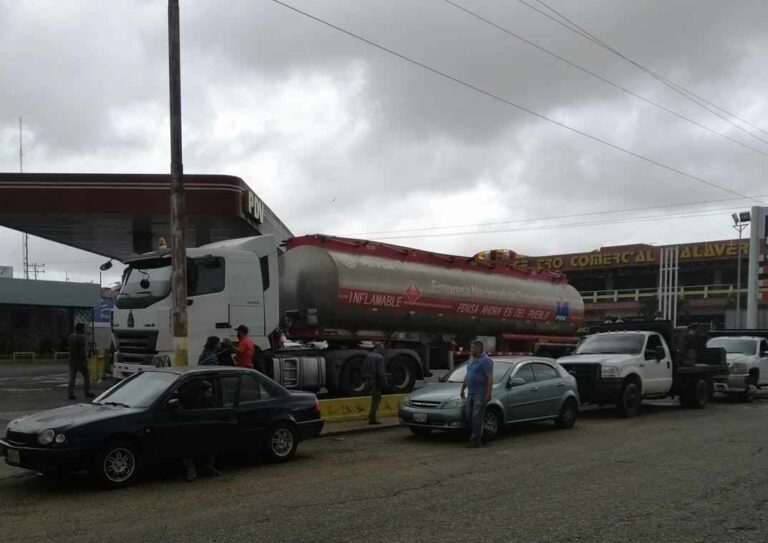 Paralizado transporte en Mérida por falta de combustible