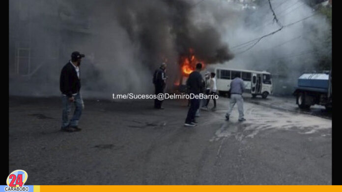 Se incendió autobús en El Junquito