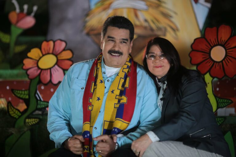 Mensaje dedicado para estas navidades por Nicolás Maduro
