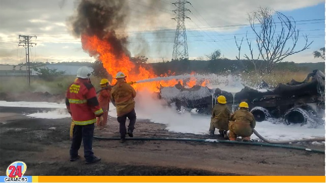 Controlado el incendio de una gandola de combustible en Santa Teresa del Tuy