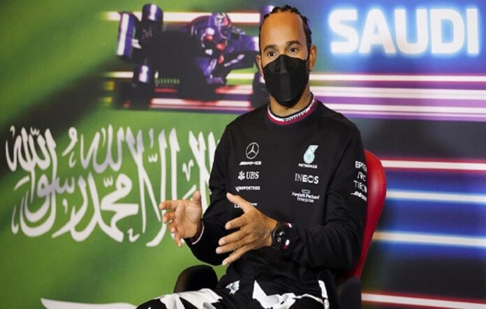 Lewis Hamilton reapareció con Mercedes y aumenta las esperanzas sobre su regreso