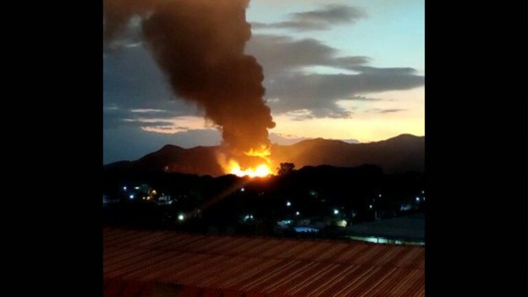 Guacara: se produjo un fuerte incendio en el centro empresarial Unilever (+Videos)