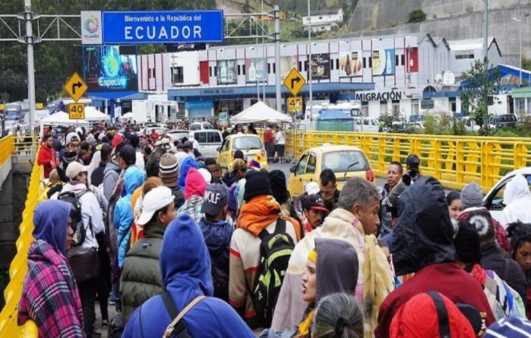 Ecuador anunció un plan de regulación para la migración venezolana