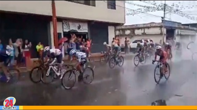 ¡Aparatosa caída! Varios ciclistas lesionados en la Vuelta al Táchira (VÍDEO)