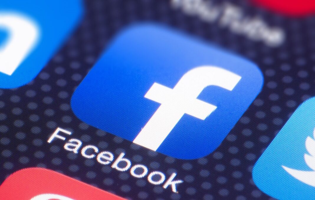 facebook disminuyó número de usuarios