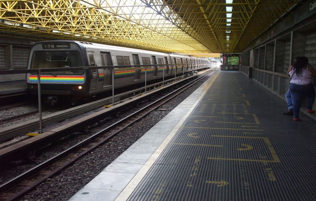 Metro de Caracas activara una vía única en Plaza venezuela y Coche