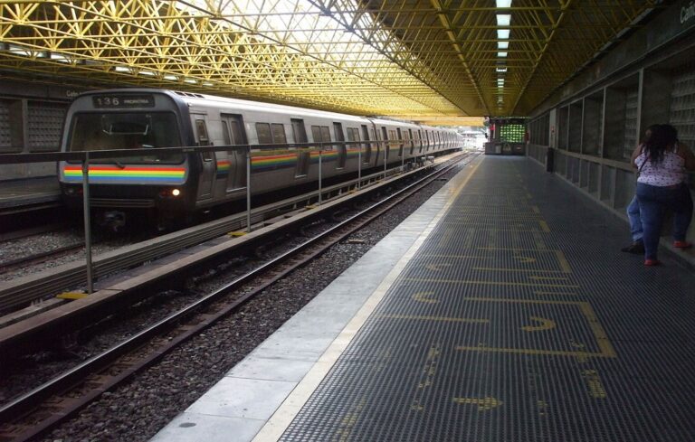 Metro de Caracas activará una vía única en Plaza Venezuela y Coche