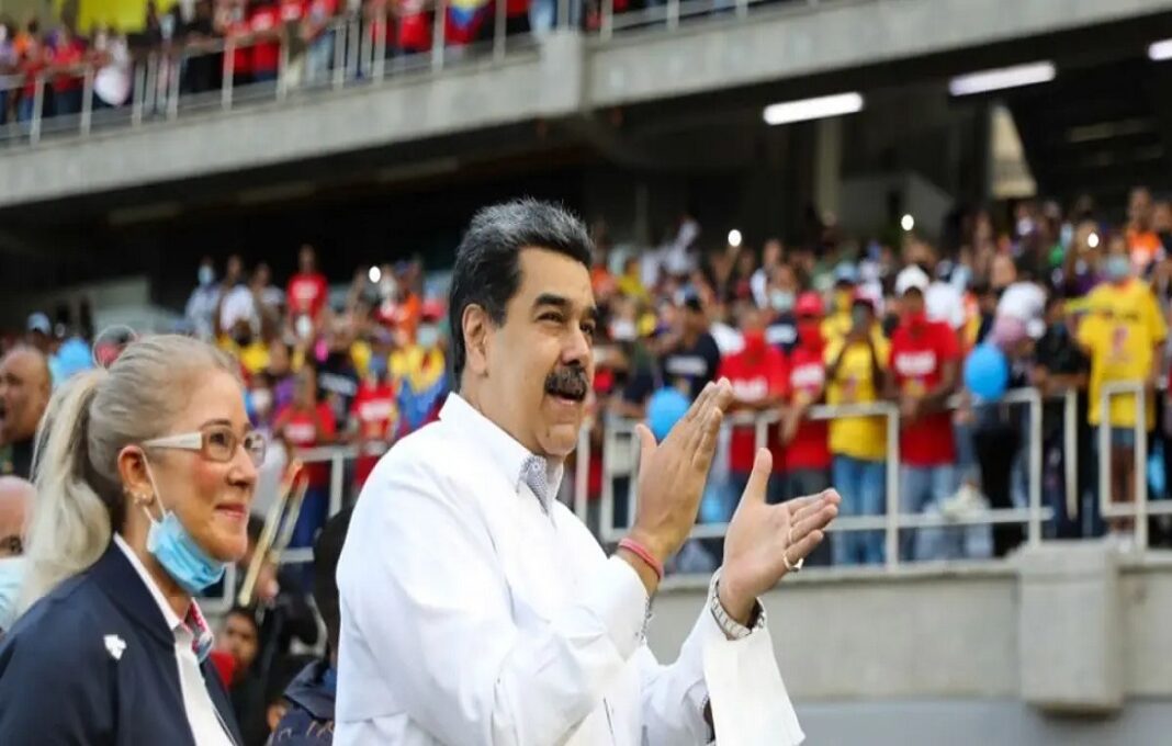 Maduro aprobó 14.3 millones de bolívares para proyectos en Vargas