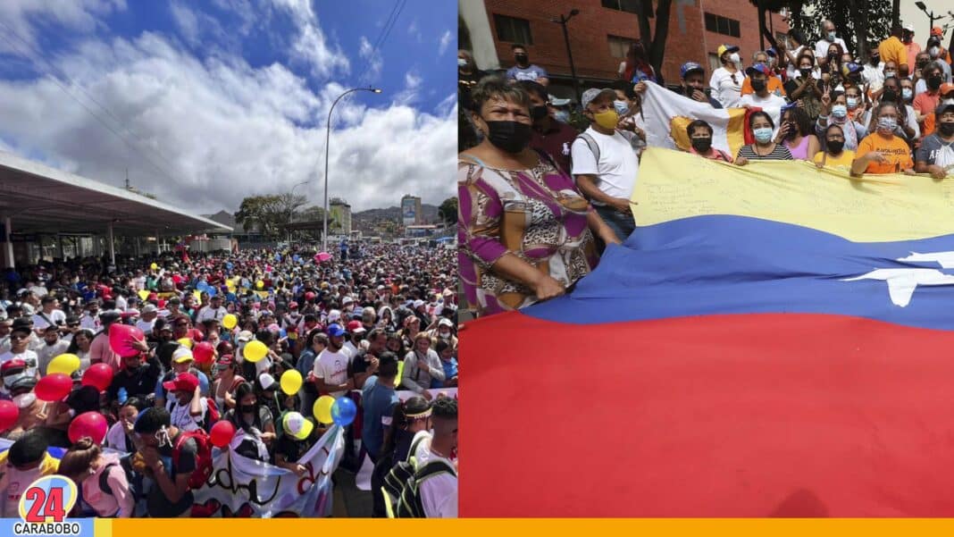 Chavismo y oposición marchan