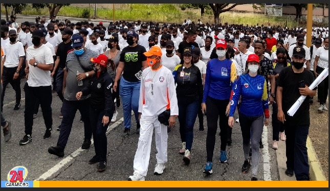 UNES Carabobo conmemoró Aniversario con una caminata