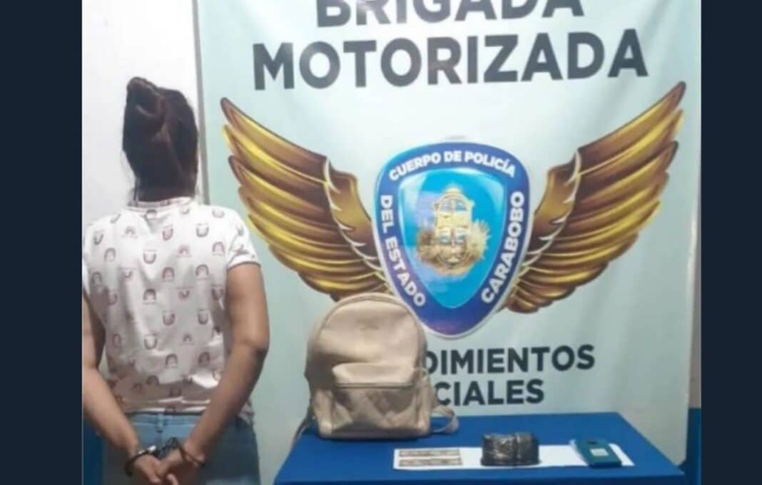 Capturaron mujer con una panela de presunto crispy en municipio Libertador
