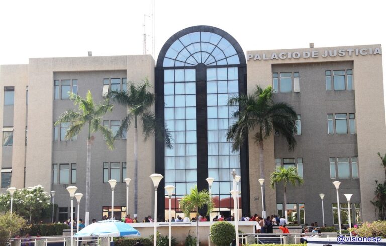 Sujetos lanzaron una granada en el Palacio de Justicia en Maracaibo