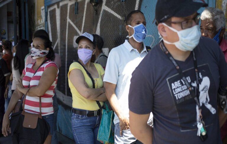 Continúan disminuyendo la cifra de casos activos por Covid-19 en Venezuela