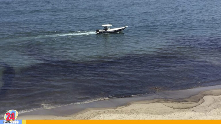 Denuncian derrame de hidrocarburo en playa de Lechería, Anzoátegui