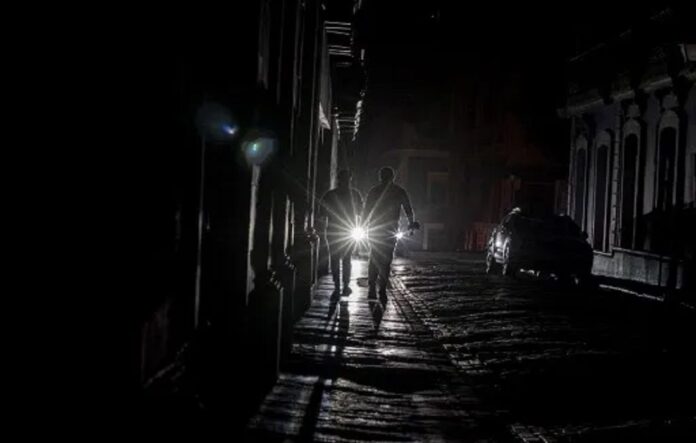 Corte de energía dejó sin luz a millones de habitantes en Puerto Rico