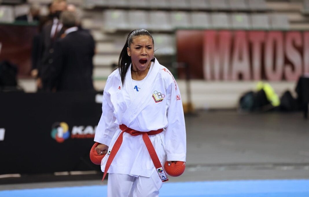 Yorgelis Salazar obtuvo la medalla de oro en Premier League de Karate