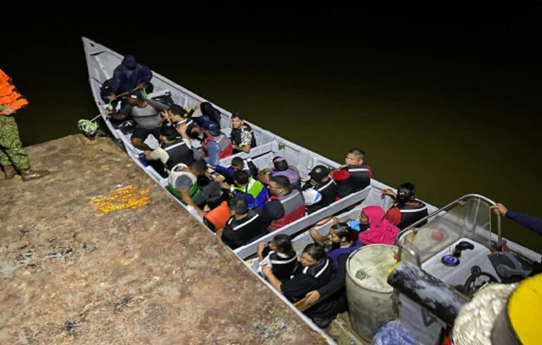 Guardia Costera rescató a 19 migrantes venezolanos en Golfo de Urabá