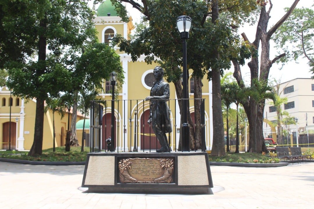 plaza bolívar
