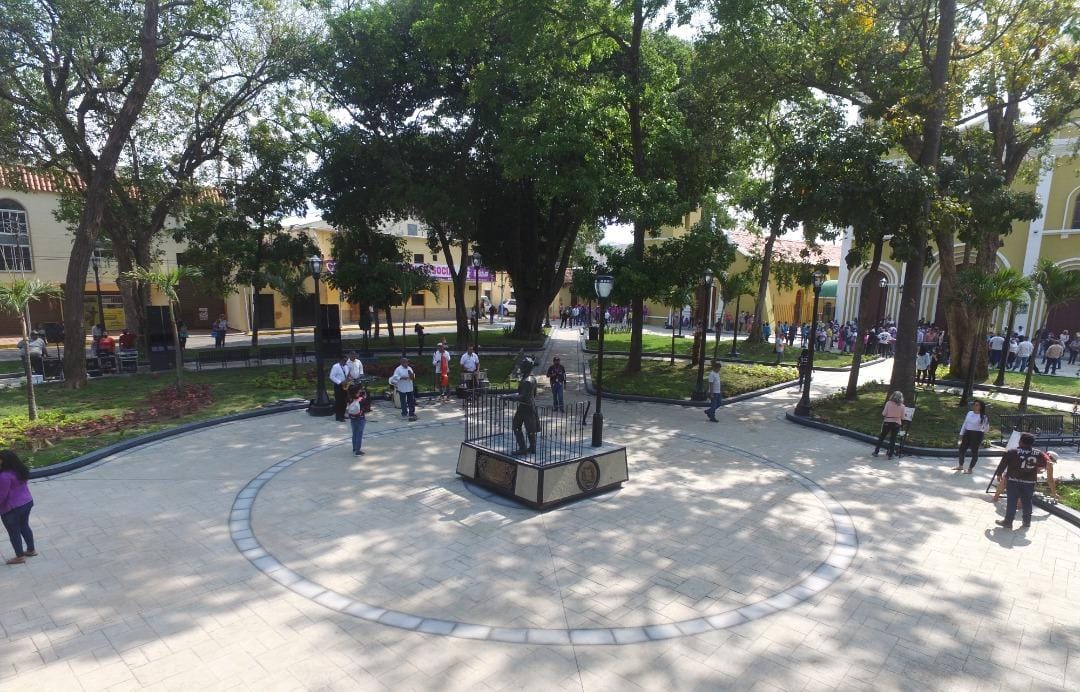 Reinauguraron la Plaza Bolívar de Naguanagua
