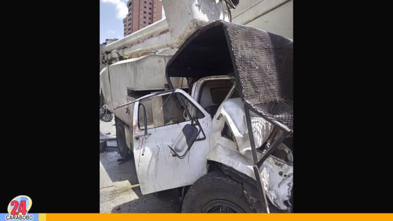 En video: Camión perdió los frenos en Santa Mónica, Caracas