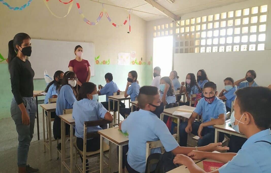 Impulsan programa “Conociendo mi sexualidad” en colegios de Los Guayos
