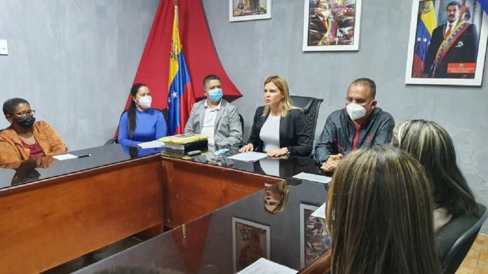Alcaldesa de Los Guayos, realizó la entrega del informe de gestión 2021
