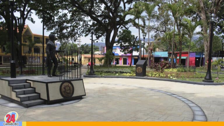 Reinauguraron la Plaza Bolívar de Naguanagua (+Fotos)