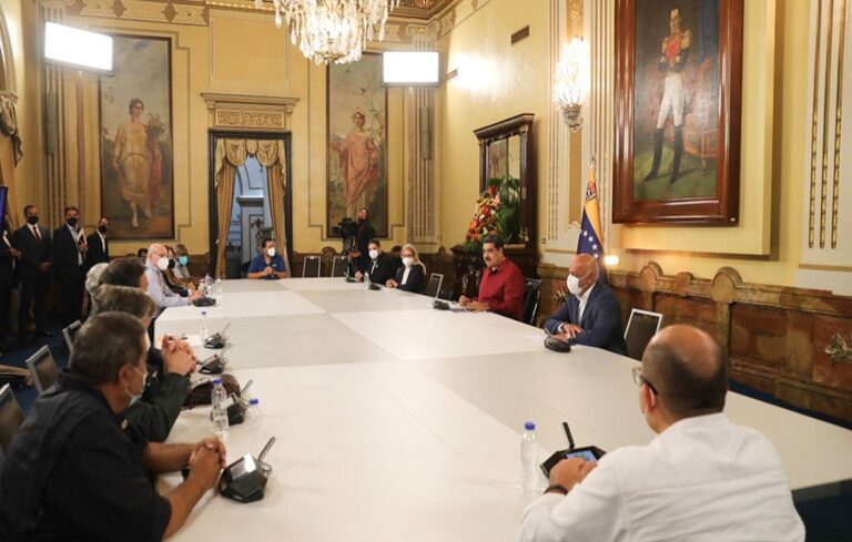 Nicolás Maduro recibió al Foro Cívico de la sociedad civil