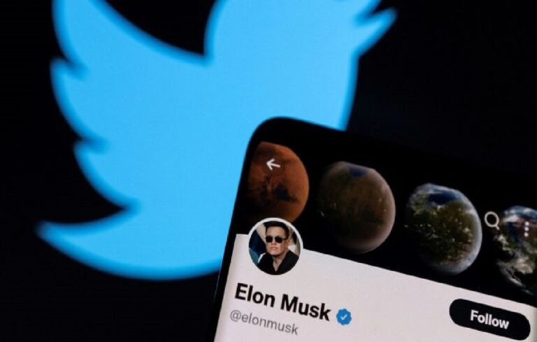 Elon Musk compró la red social Twitter por 44 mil millones de dólares