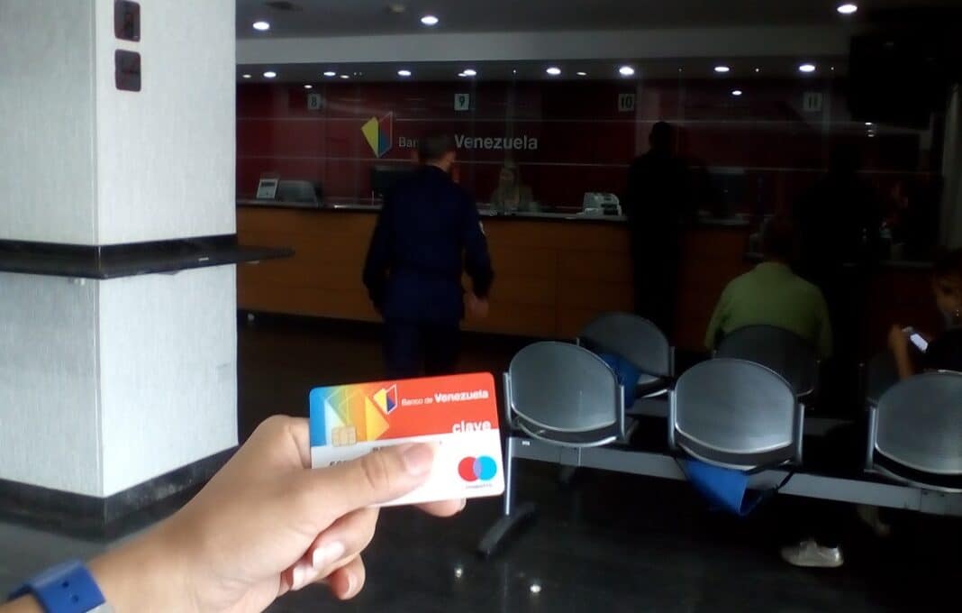 Banco de Venezuela cobrará para adquirir una tarjeta débito