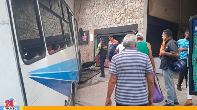 Transporte público chocó en la avenida Aranzazu - Transporte público chocó en la avenida Aranzazu