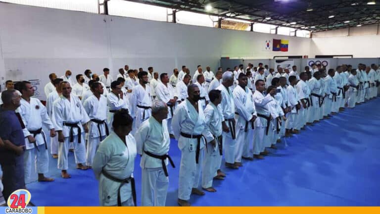 Karate Do realizó I Encuentro de cinturones negros del estado Carabobo