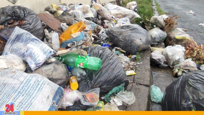 La basura en Maracay crece tras dos semanas sin aseo