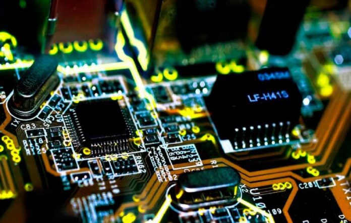 Conoce al memristor, el nuevo microchip del futuro