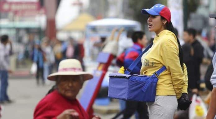 Migrantes venezolanos trabajan de manera informal en Lima