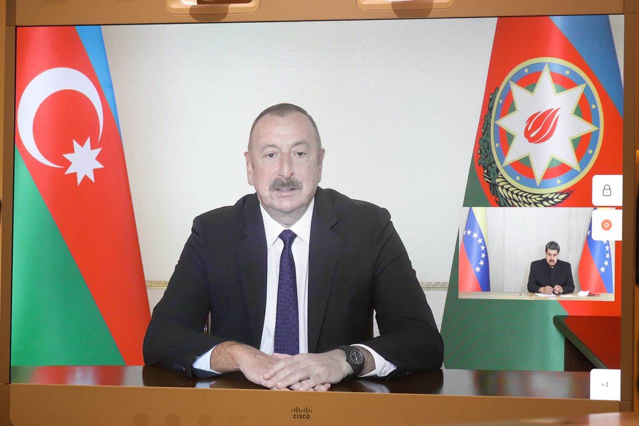 maduro reunión Azerbaiyán